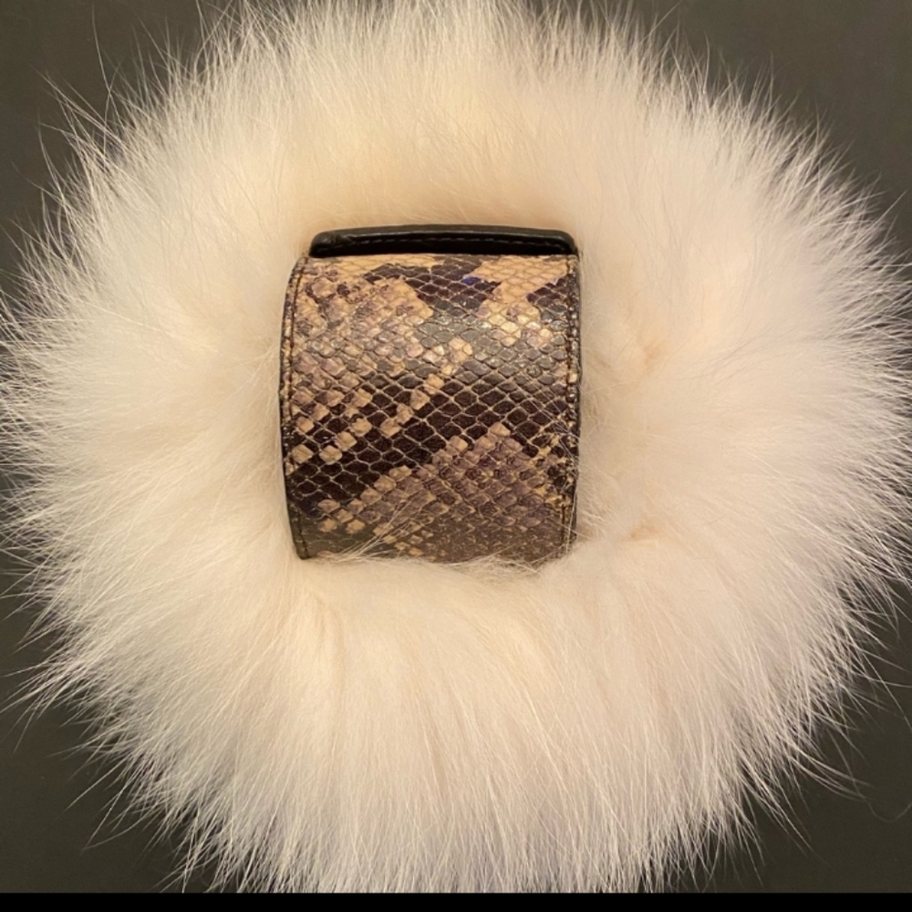 Tory Burch Cuff Snakeskin and Gold Studd - Picture 5 of 12